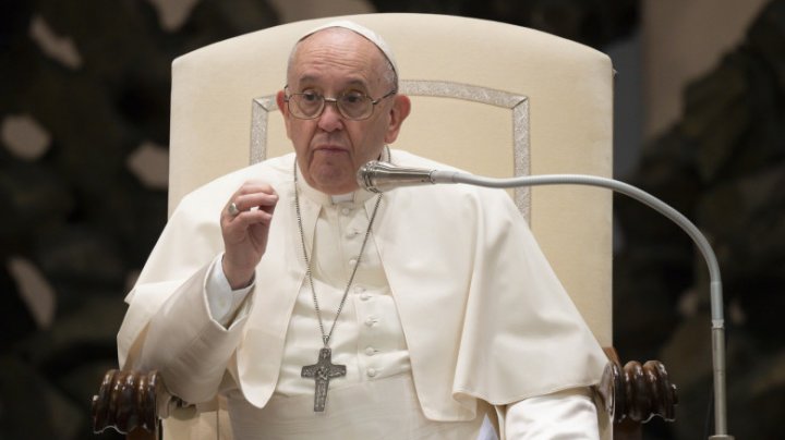 Papa spune că Ucraina ar trebui să aibă ‘curajul steagului alb’ şi să negocieze sfârşitul războiului