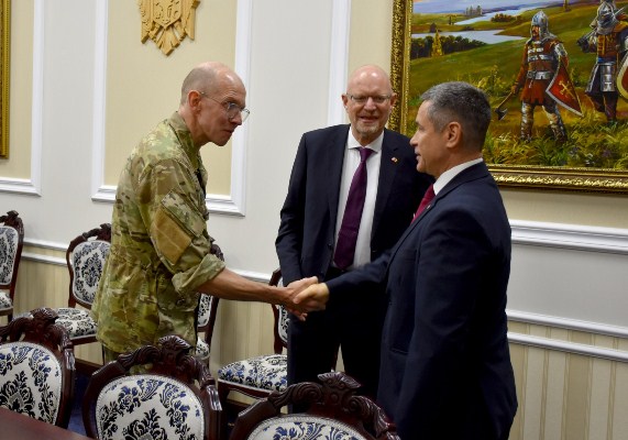 Ambasadorul Regatului Danemarcei în Moldova, în vizită la Ministerul apărării