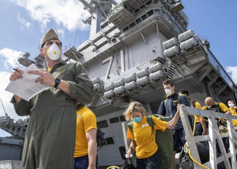Cinci marinari de pe USS Theodore Roosevelt s-au reinfectat cu coronavirus