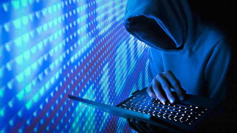 Aproape 10 milioane de australieni au picat în plasa hackerilor
