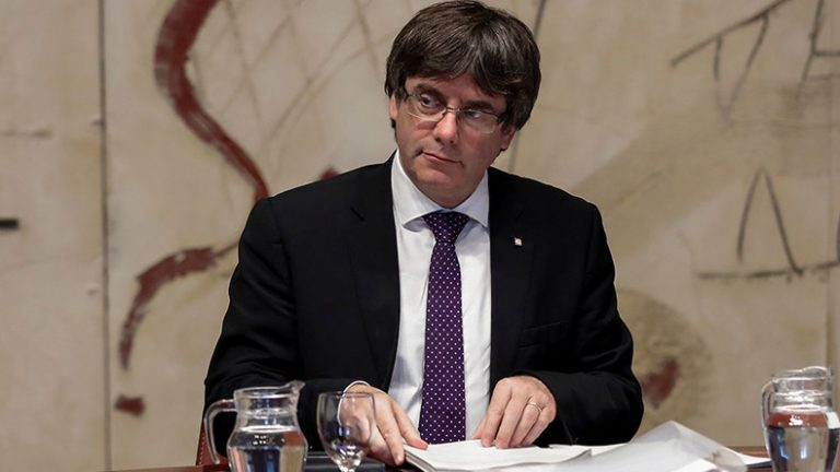 Belgia suspendă procedura de extrădare în Spania a lui Puigdemont