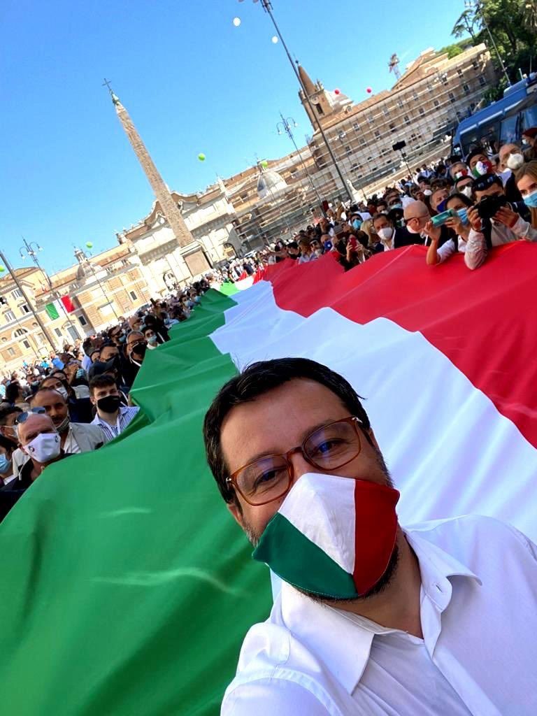 Salvini: Italia riscă ‘să moară de imobilism’ şi a devenit ‘o colonie chineză’