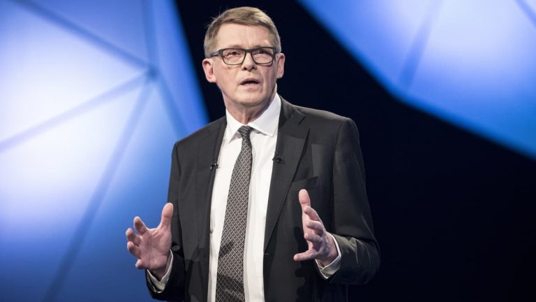 Ministrul finlandez al finanţelor Matti Vanhanen va demisiona
