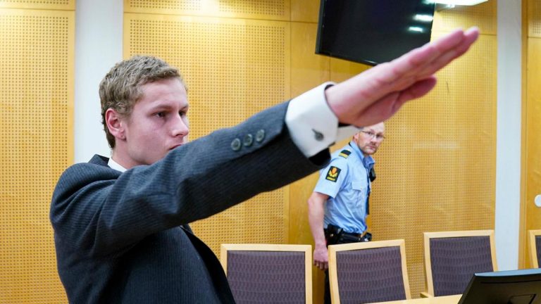 Philip Manshaus, condamnat la cel puţin 21 de ani de închisoare în urma unui atac la o moschee lângă Oslo