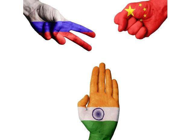 Miniștrii de externe din Rusia, China și India și-au AMÂNAT videoconferința