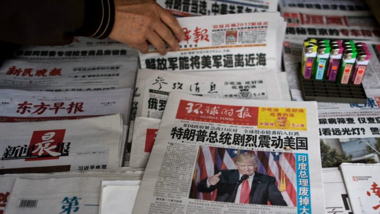 RĂZBOIUL americano-chinez se mută în presă: Beijingul impune represalii asupra a patru media de peste ocean