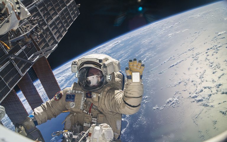 Astronauţii NASA ies în spaţiu să repare Staţia Spaţială Internaţională