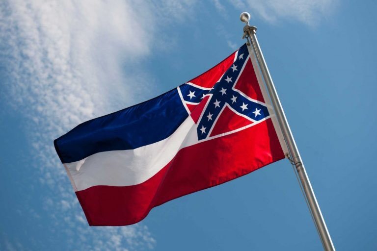 Mississippi își TAIE de pe drapel emblema confederată