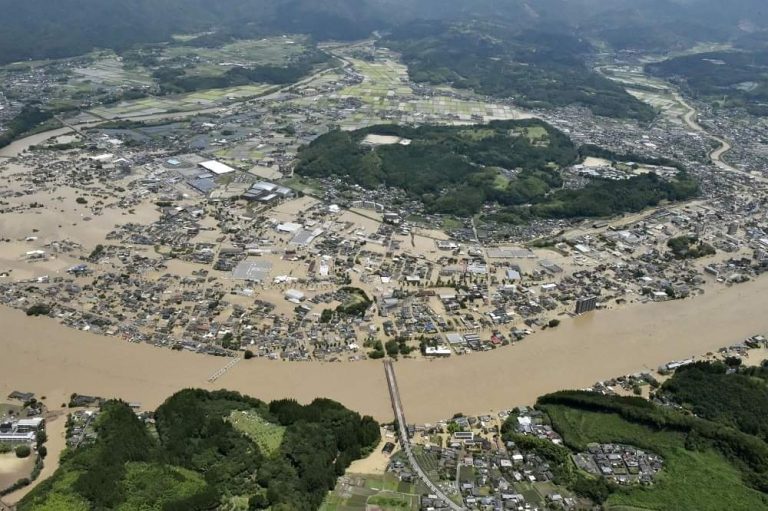Inundațiile fac PRĂPĂD în Japonia (VIDEO)! Milioane de oameni sunt evacuați!