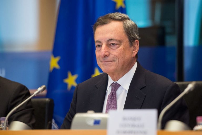 M5S merge în continuare pe mâna lui Mario Draghi