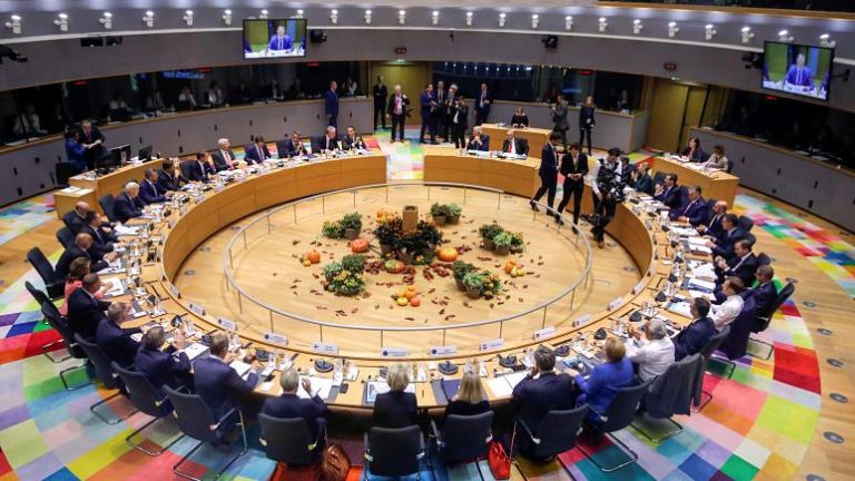Nemulțumit că liderii europeni NU au clarificat condiționarea fondurilor UE de statul de drept, Parlamentul European cere lămuriri urgente
