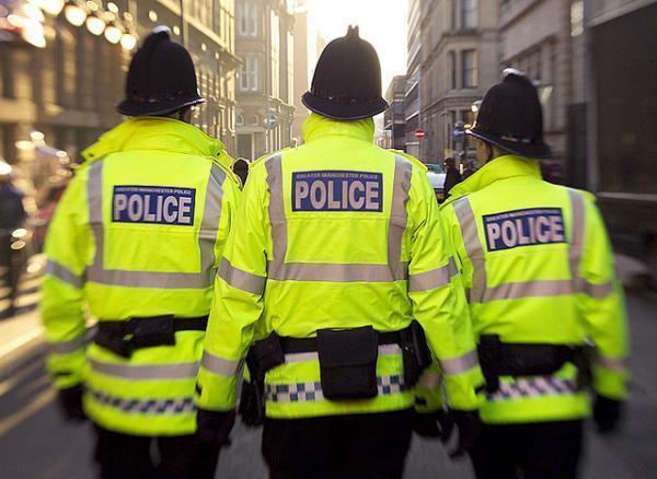 Poliţia britanică va fi mai dură cu cei care încalcă măsurile de lockdown