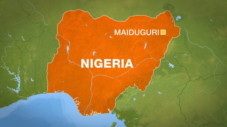 Atac sinucigaş la o moschee din Nigeria. Cel puţin 11 oameni au murit – FOTO