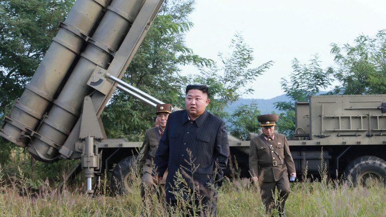 Phenianul ameninţă Coreea de Sud cu bomba nucleară
