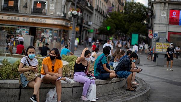 Locuitorii Madridului, îndemnați să-şi limiteze deplasările şi contactele la cele esenţiale