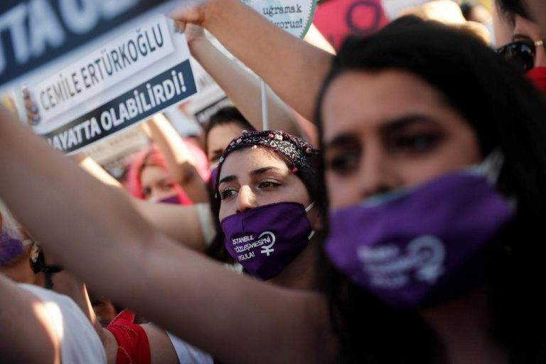 Franţa îşi manifestă solidaritatea cu femeile turce după ce Ankara a părăsit Convenţia de la Istanbul care le proteja