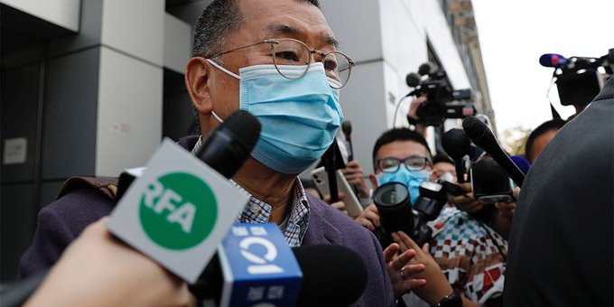 Magnatul presei din Hong Kong a fost ARESTAT