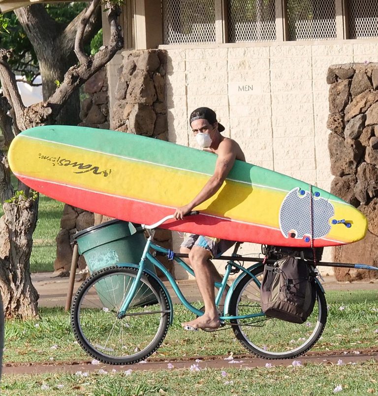 Hawaii, asediată de turişti americani. Autoritățile studiază un plan de limitare a intrărilor