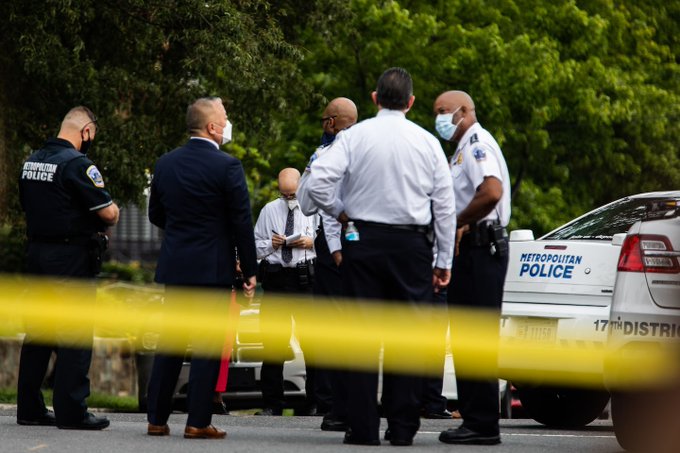 Atac armat în curtea unei școli din Philadelphia; șapte răniți
