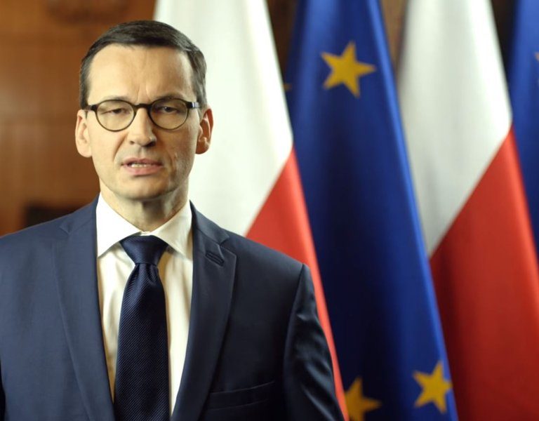 Guvernul polonez mobilizează companii de stat şi armata în lupta contra epidemiei