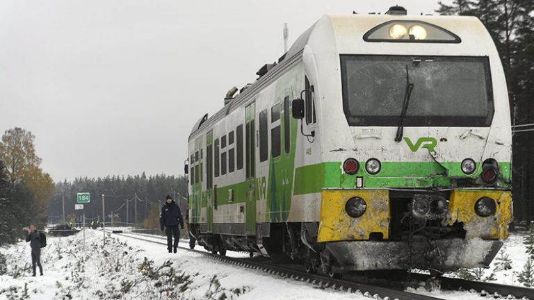 Accident feroviar în Finlanda. Cel puţin patru oameni au murit – FOTO