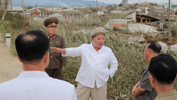 Kim Jong Un laudă armata pentru reconstrucţia zonelor afectate de taifun