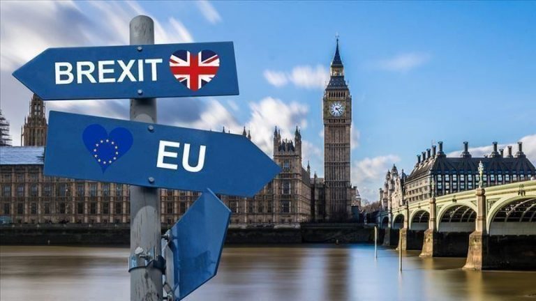 O măsură a UE introdusă în Regatul Unit după Brexit îi exasperează pe britanici