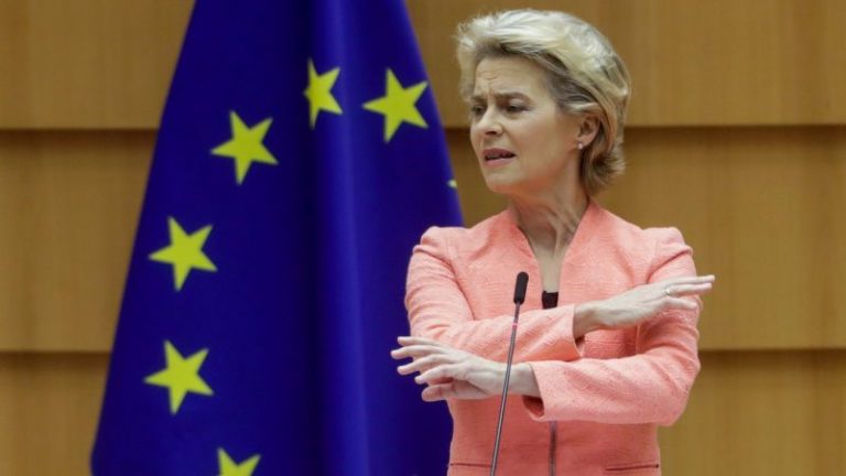Comisia Europeană declanşează proceduri de infringement împotriva Ungariei şi Poloniei