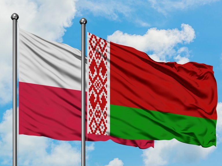 Belarusul expulzează trei diplomaţi polonezi