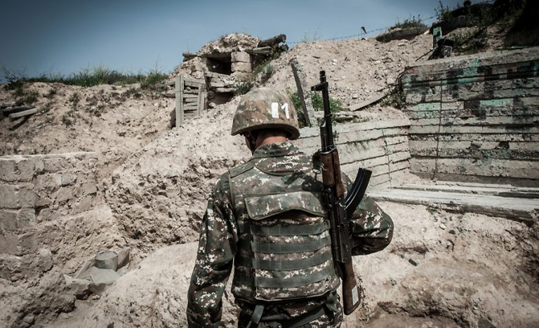 Armernia şi Azerbaidjan se acuză de violenţe la frontiera comună