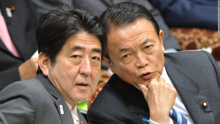 Vicepremierul nipon susţine că victoria în alegeri a fost asigurată de criza coreeană