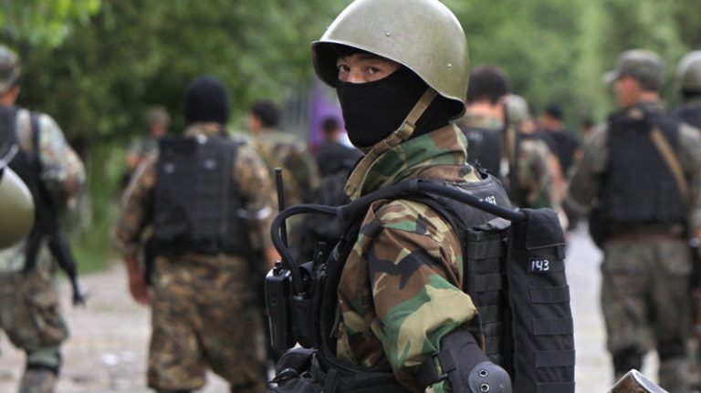 Bilanţul morţilor a urcat la 41 după luptele de la frontiera Kârgâzstan-Tadjikistan
