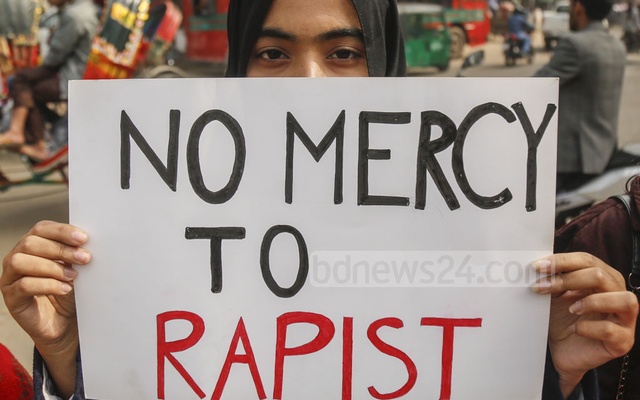 Cinci bărbaţi din Bangladesh au fost condamnați la moarte pentru că au violat o adolescentă