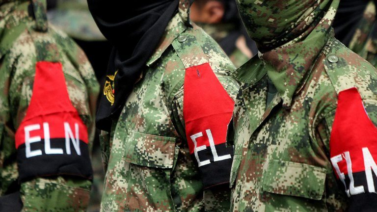 Armata de Eliberare Naţională din  Columbia a eliberat o femeie-militar