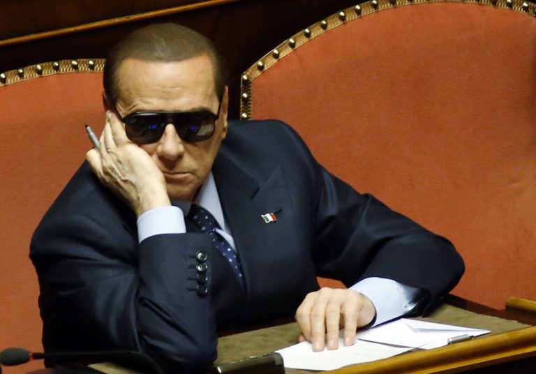 Berlusconi, vedeta Parlamentului European
