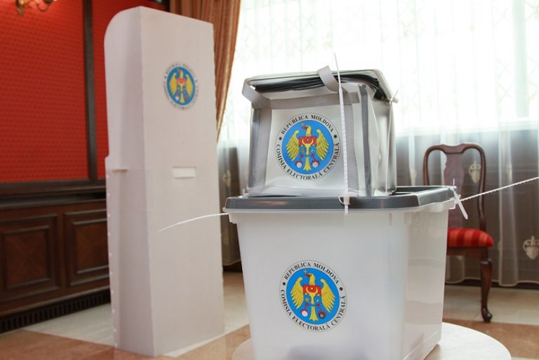 Comisia Electorală Centrală a Republicii Moldova a revizuit numărul secţiilor de votare din Transnistria