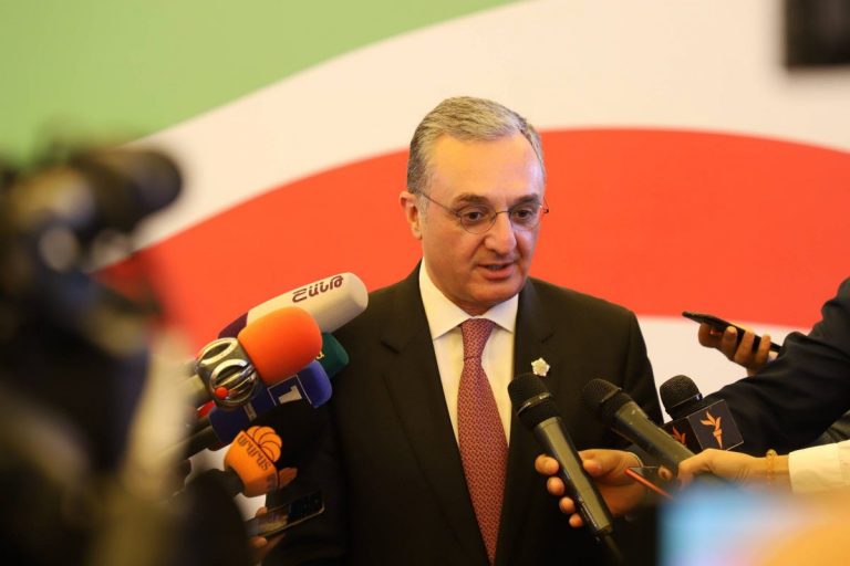 Ministrul de externe armean şi-a dat DEMISIA