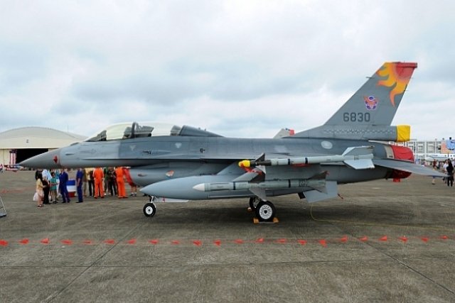 Taiwanul reţine la sol TOATE avioanele F-16