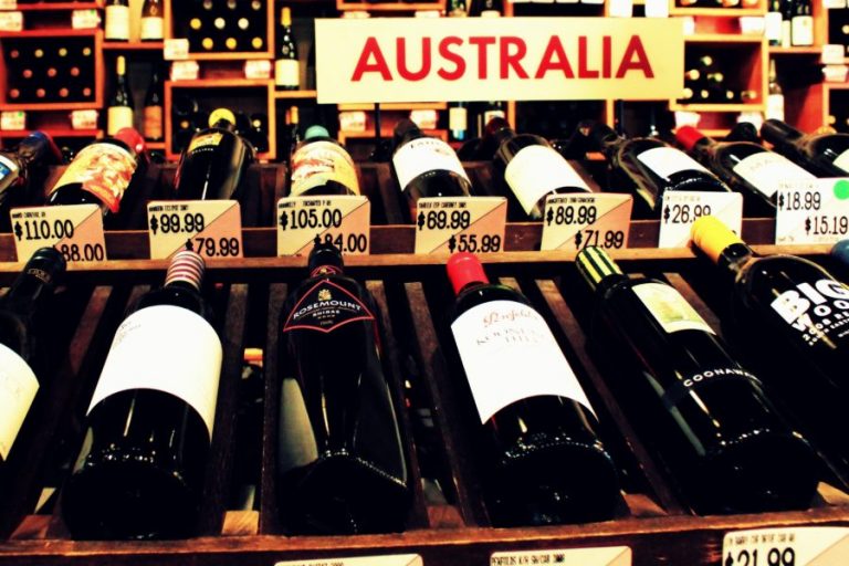 China pedepsește Australia: Beijingul impune taxe suplimentare pentru vinurile de la antipozi