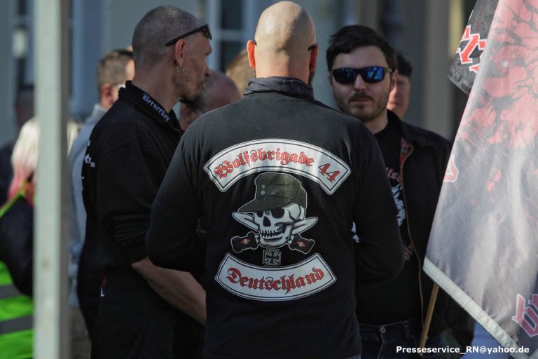 Ministrul de interne german INTERZICE un grup neonazist