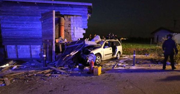 Accident GRAV în Italia. Doi români au murit şi alţi trei sunt în stare critică – FOTO
