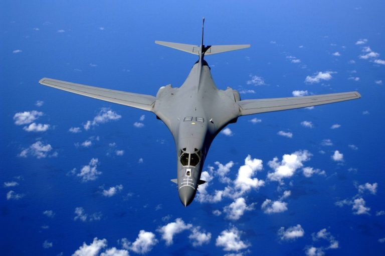 Un bombardier american B-1B va participa la exerciţiile aeriene din Coreea de Sud