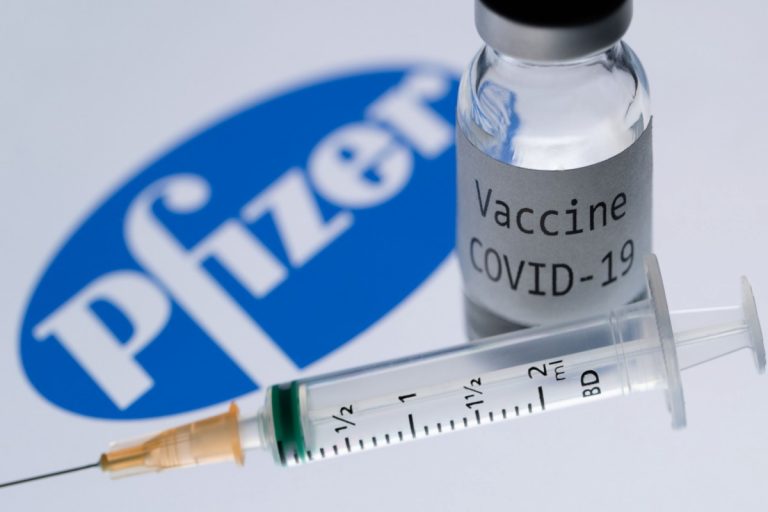 Israelul nu a descoperit nicio legătură între vaccinul actualizat produs de Pfizer şi riscul de AVC