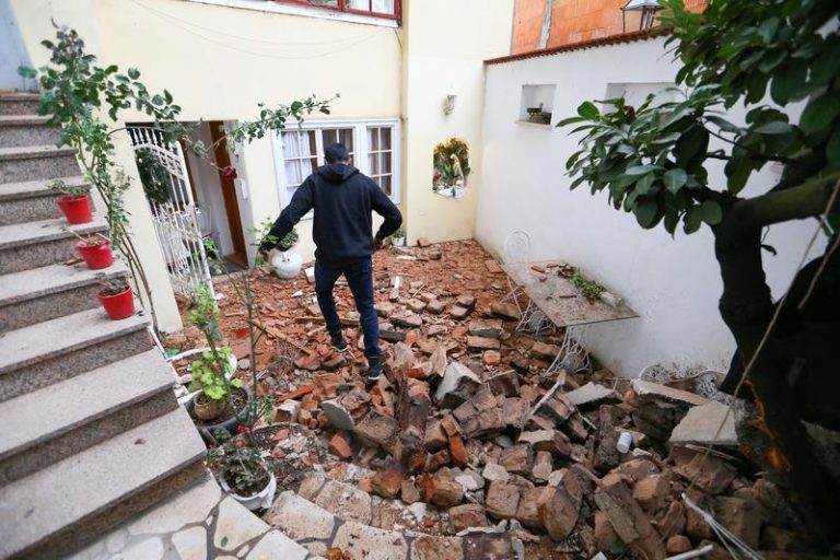 DNA-ul din Croaţia anchetează dacă distrugerile provocate de cutremur nu sunt de fapt o consecinţă a corupţiei şi neglijenţei