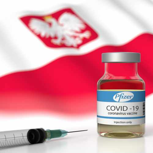 Tot mai mulți polonezi se vaccinează cu AstraZeneca
