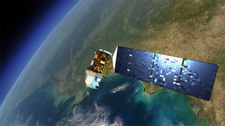 Rusia lansează primul său satelit de monitorizare climatică a Arcticii