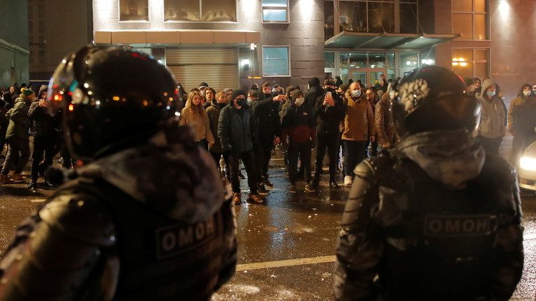 Cum se cheamă ruşii la proteste? Puşkin, cifra 7 şi emoticoane