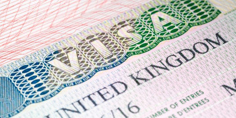 Guvernul britanic se pregăteşte să elimine ‘vizele de aur’ pentru investitori străini