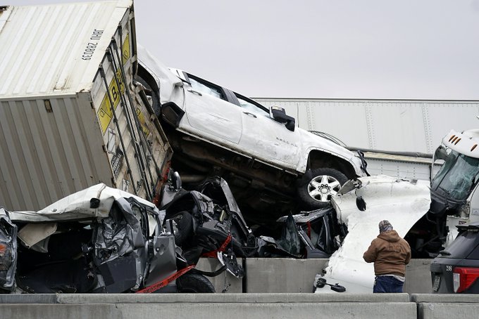Cinci morți într-un carambol cu 100 de mașini în Texas – VIDEO