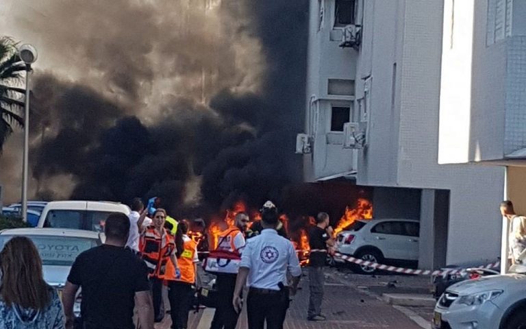 Israel: Vehicul-capcană a explodat în oraşul Haifa